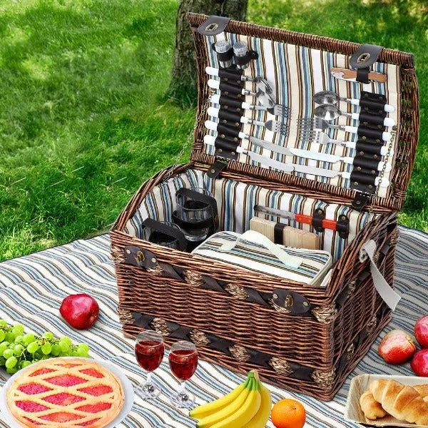 4 Person Wicker Insulated Picnic Basket With Blanket