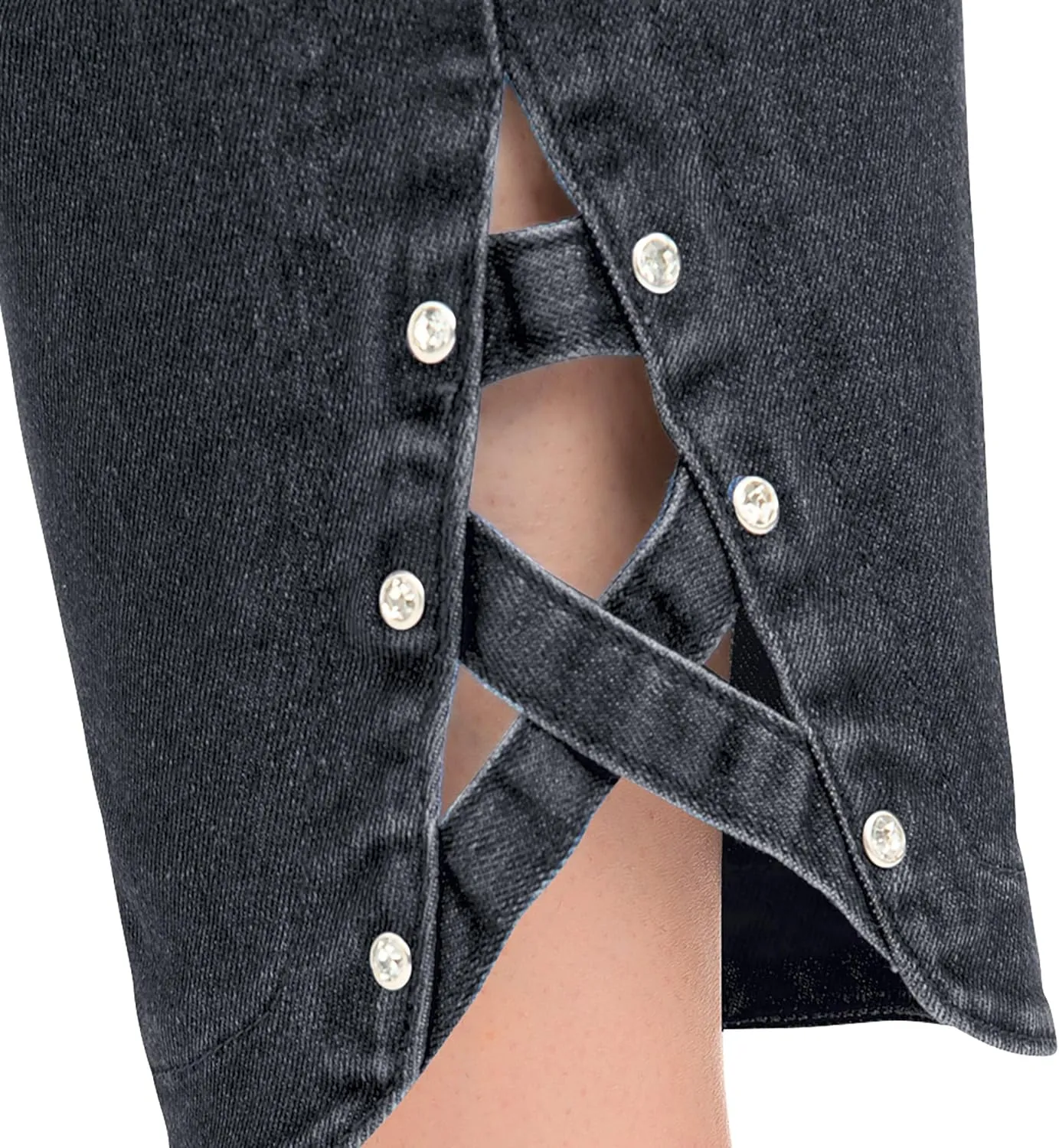 Collections Etc Women's Criss-Cross Sparkling Buttons Decorated Denim Capri Pants Black Denim Large