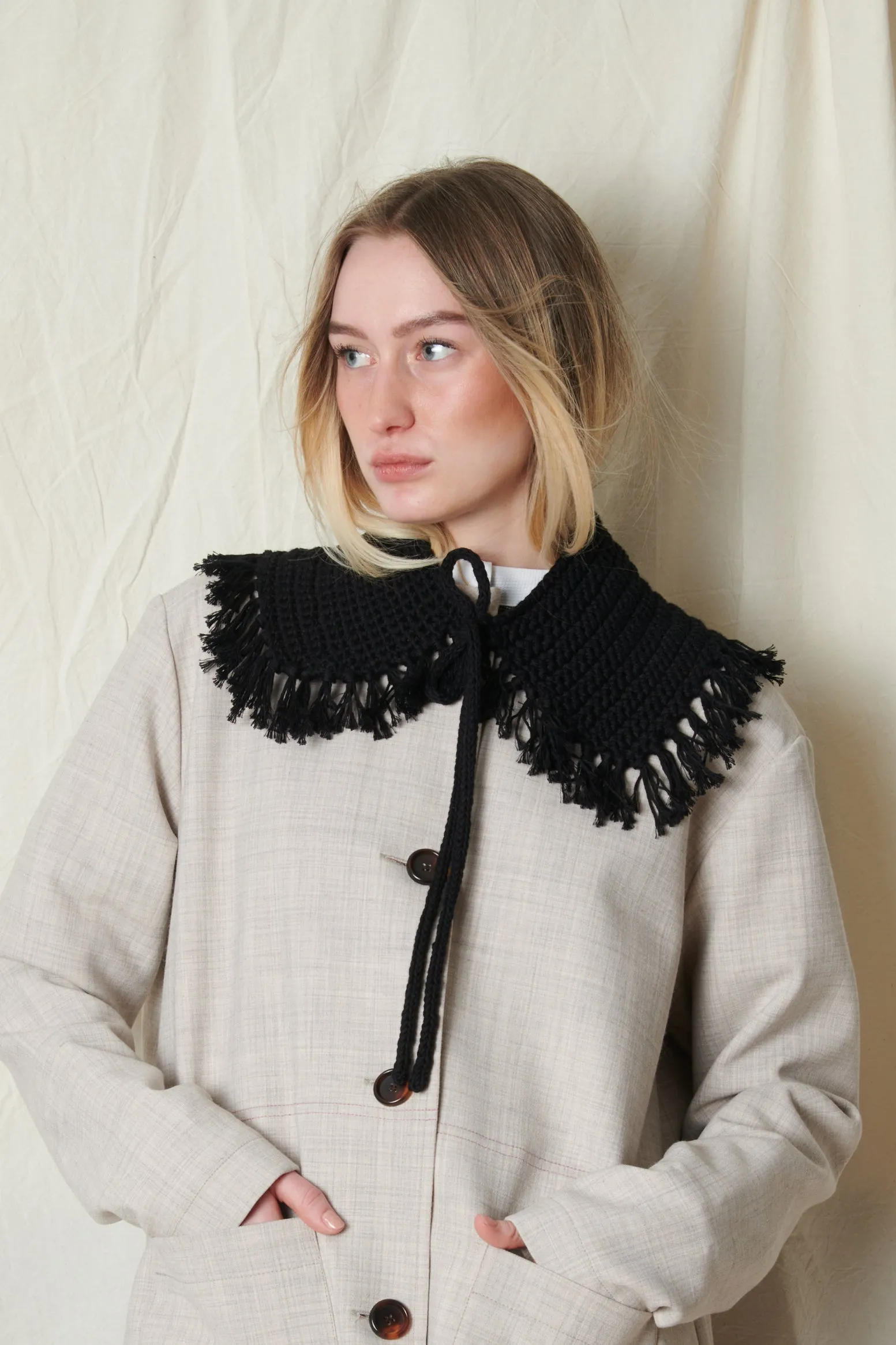 Crocheted Collar. Black
