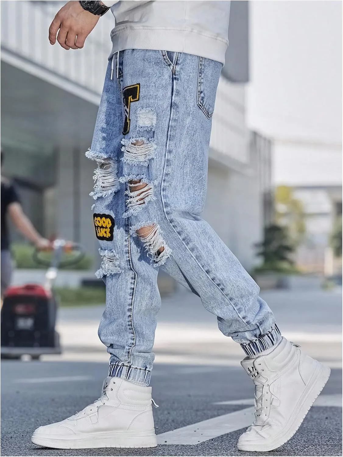 OYOANGLE Men's Cargo Joggers Pants Letter Patched Ripped Jeans Elastic Drawstring Waist Distressed Denim Pants