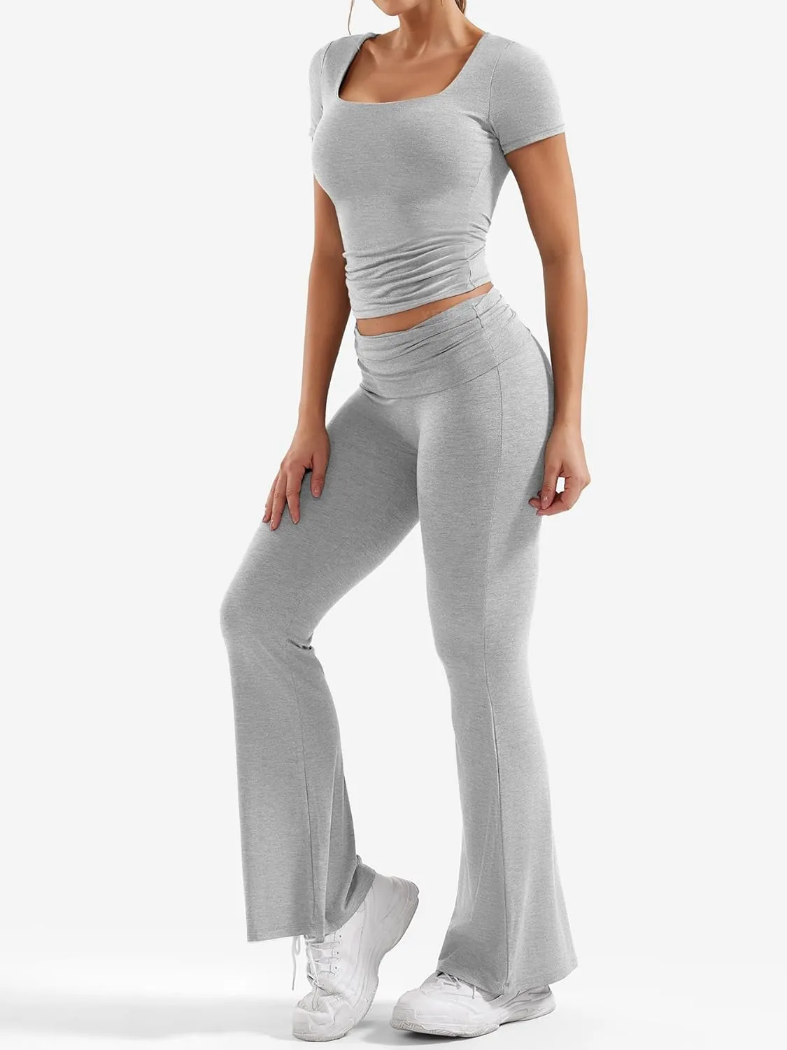 YEOREO Women Two Piece Lounge Set Outfits Short Sleeve Foldover Top Flare Pants Tracksuit Casual Sets Erna